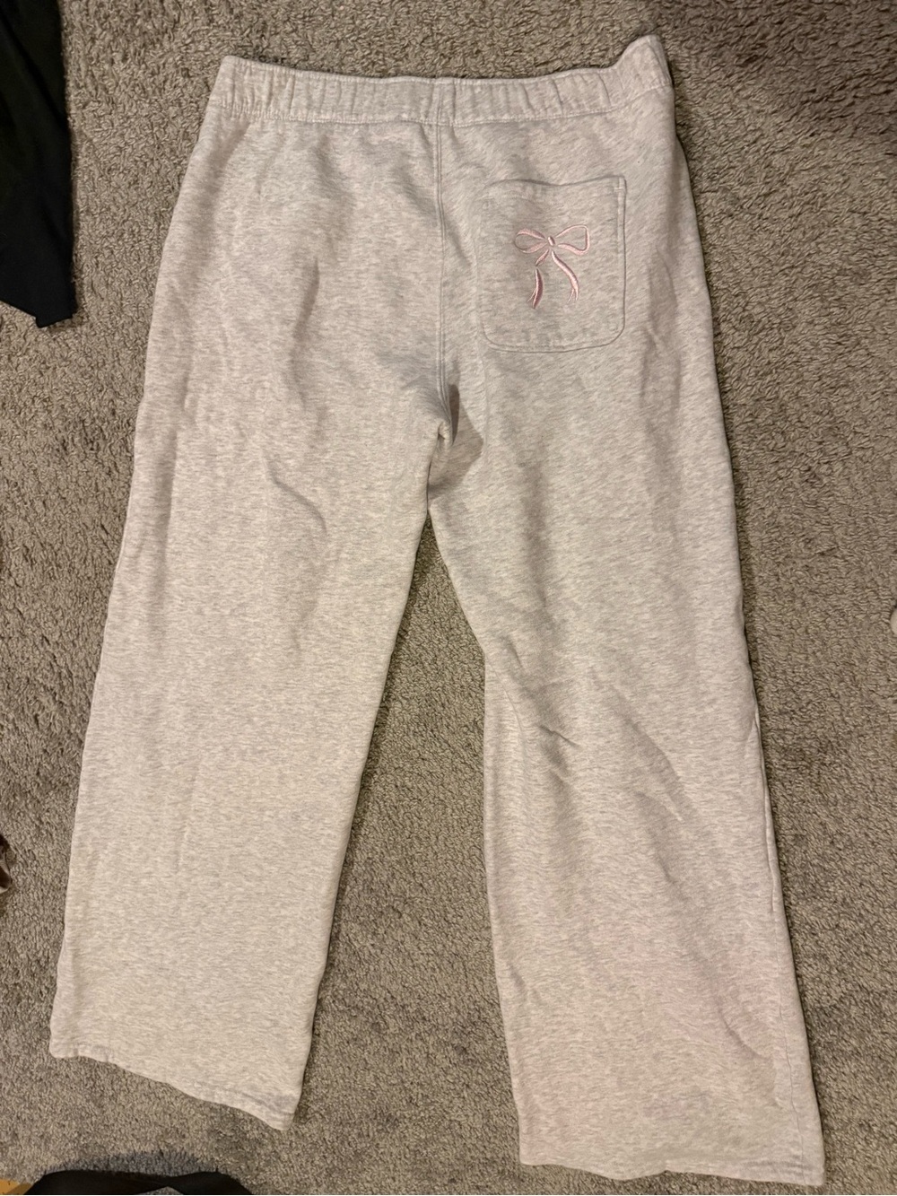 Hollister Soft White Sweatpants- S

NEVER WORN